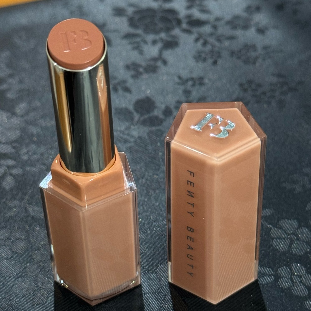 Fenty Beauty Gloss Bomb Stix in Shade 03 Fenty Glow